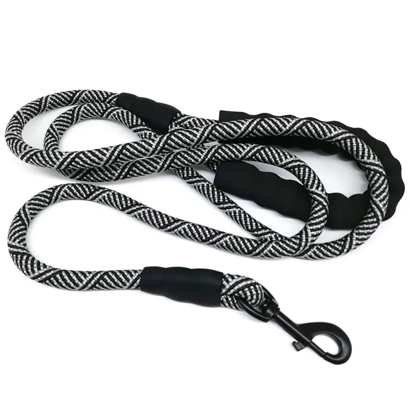 New Design Outdoor Strong Rope Dog Leash with Comfortable Padded Handle High Quality Pet Leash Factory Wholesale