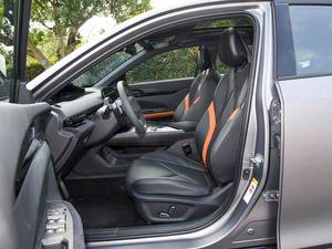 Changan UNI-V 2025, <span class=keywords><strong>berline</strong></span> haut de gamme, conduite à gauche, blanche, haute puissance, traction avant, voitures essence/essence économiques, grand espace, voiture neuve, vente chaude - Product Image 6