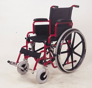 Fauteuil roulant médical pliable en acier chromé pour personnes handicapées, certifié CE, pour personnes âgées - Product Image 4