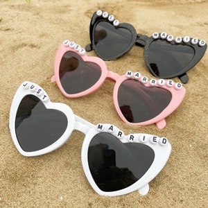 Lunettes de soleil pour la future <span class=keywords><strong>mariée</strong></span> en forme de cœur pour enterrement de vie de jeune fille, cadeaux, faveurs de fête, accessoires photo, fournitures pour le jour du mariage - Product Image 6