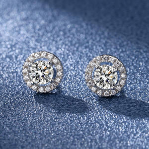 Pendientes de Plata de Ley S925 con Diamantes de Imitación Estilo Agua Viva, Pendientes de Pin con Pedrería para Hombre y Mujer - Product Image 1