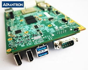 ADLINK PXIe Type-6 CB 51-38005-0B10 Module CPU de carte mère industrielle intégrée Stock d'origine Garantie d'un an - Product Image 5