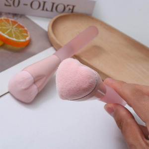 Nouvelle boîte individuelle de pinceaux de maquillage professionnels en forme de cœur pour artiste maquilleur, avec manche en poils synthétiques, idéal pour le cache-cernes et les joues – Idée <span class=keywords><strong>cadeau</strong></span> Saint-Valentin HQ - Product Image 3