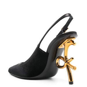 Sandalias de tacón alto de charol con punta en pico para mujer, estilo slingback, con lazo dorado y correa trasera metálica - Product Image 4
