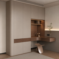 Armoire de chambre à coucher en lattes de bois avec bureau d'angle intégré, solution personnalisée tout-en-un pour toute la maison