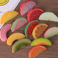 Groothandel Realistische Hars Fruitplakjes Platte Achterkant Cabochon Kawaii Miniatuur Watermeloen Kiwi Sinaasappel voor DIY knutselbenodigdheden