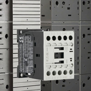 EATON Série DILM DILM7-10(24VDC) para Sistemas de Distribuição Elétrica Equipamentos de Soldagem Linha de Produção Industrial - Product Image 4