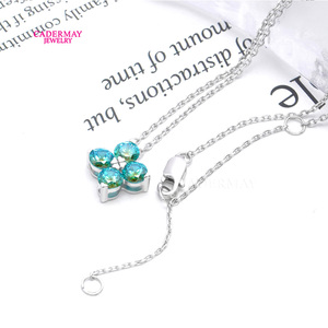 Cadermay Le nouveau collier aux yeux bleus de trèfle à quatre feuilles est fait de pierres précieuses de trèfle à quatre feuilles en argent s925 avec des yeux clignotants - Product Image 2
