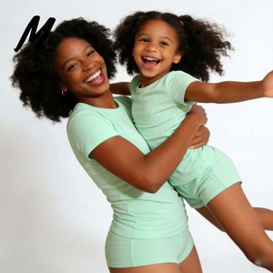 Abbigliamento Coordinato Personalizzato per Mamma e Figlia, Completi Genitore-Figlio, Outfit Coordinati Mamma e Figlia, Set Due Pezzi per Bambini e Adulti - Product Image 2