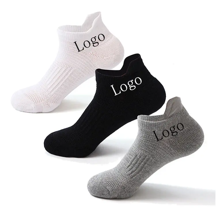 Custom White Black Thick Cotton Gym Short Ankle low Cut Sporty Socks Athletic Sock Non Slip Men Socks with logo