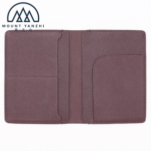 Cartera de viaje de cuero genuino Sublimación personalizada RFID Pasaporte Logo en relieve Elegante Tarjeta de viaje de negocios Porta Pasaporte - Product Image 6