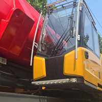 Grue sur camion abordable de 300 tonnes pour les travaux de construction à grande échelle et l'entretien des centrales électriques