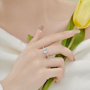 Anillos de Compromiso Dylam Impresionantes de Plata de Ley 925 con Circonita Cúbica 8A de Corte Radiante Cuadrado de 3 Quilates, Anillos de Promesa de Boda - Product Image 4