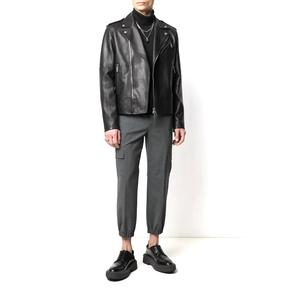 Veste en cuir noire sur mesure de haute qualité pour hommes, veste en cuir zippée tendance, style streetwear, inspiration vintage - Product Image 3