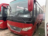 Autobús de Lujo Diésel Euro 3 con Volante a la Derecha, Manual, para Grandes Viajes, Eventos Empresariales, Excursiones de Larga Distancia, Turismo