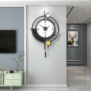 Horloge murale silencieuse à quartz de style nordique minimaliste, à aiguille oscillante, design Art Déco atmosphérique pour la décoration de la maison et du salon - Product Image 2