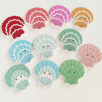 Kancing Kayu Putih Motif Kerang Laut Berlapis Renda 2 Lubang Tanpa Nikel 30mm untuk Pakaian Tas Kerajinan DIY Kayu Poplar