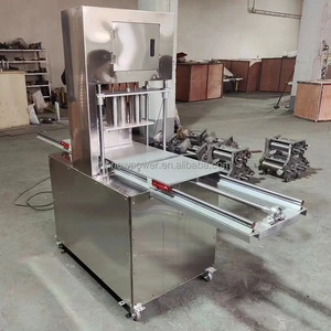 Machine automatique de haute qualité pour la fabrication et le façonnage de petites enveloppes de samosas, wontons et raviolis - Product Image 5