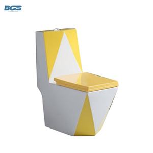 Jet Set, diseño de dos cuadrados, bidé electrónico PP, rociador de agua, inodoro plegable portátil para uso en el baño, tanque Wc de subasta pública Uf - Product Image 2