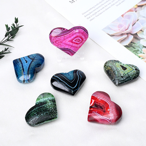 Nouvelle conception de pierre de guérison énergétique en forme de cœur, agate druzy colorée pour la décoration - Product Image 4