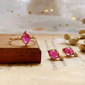 Bague de Fiançailles et d'Anniversaire Délicate en Argent Plaqué Or avec Rubis Naturel Taille Marquise Certifiée IGI pour Mariage et Fêtes - Product Image 3