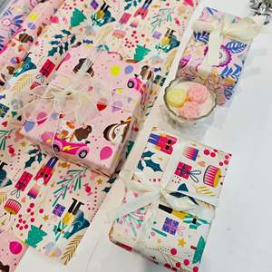 휴일 생일 결혼식 및 소매 팩을 위한 도매 친환경 사용자 정의 재사용 가능한 프리미엄 장식 선물 포장 종이 롤 - Product Image 3