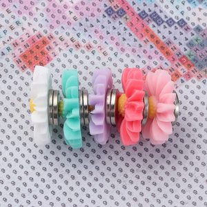 Meilleure vente aimant puissant motif de fleurs localisateur de peinture au diamant outils magnétiques positionneur de peinture au diamant - Product Image 3