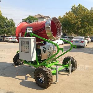 Máquina de Nieve Yue Teng 70 Deluxe Móvil para Estaciones de Esquí al Aire Libre y Parques de Nieve - Product Image 1