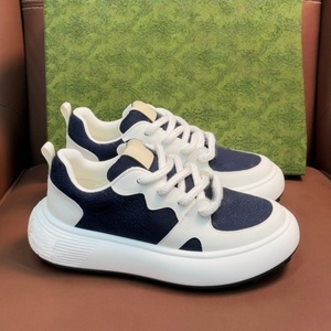 Chaussures décontractées pour hommes de haute qualité, de créateur, avec semelle épaisse et lacets, confortables et respirantes, adaptées aux hommes et aux femmes. - Product Image 1