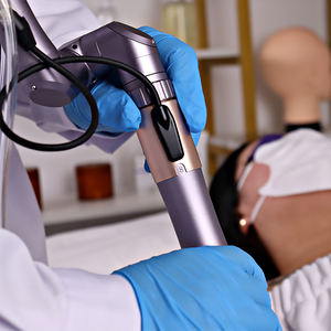 Laser Pico 450Ps Picoseconde <span class=keywords><strong>Q</strong></span> Switched Nd Yag Laser 1064Nm 532Nm 755Nm Machine laser picoseconde pour détatouage - Product Image 2