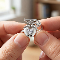 Bague commémorative « Maman d'un ange » avec empreinte de bébé et cœur en zircon, bague ouverte ajustable avec aile d'ange, cadeau de condoléances