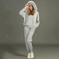 Pull à capuche avec col en fourrure de haute qualité pull-over pantalon ensemble de deux pièces sweat à capuche en laine personnalisé doux pour femmes ensemble de pull-over en fourrure