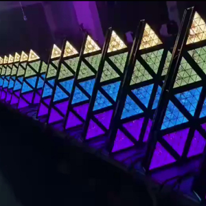 Feiyueyue trắng chuyên nghiệp <span class=keywords><strong>LED</strong></span> ma trận sân khấu DJ thanh ánh sáng với tam giác đèn nền thiết kế DMX512 điều khiển cho sân khấu biểu diễn - Product Image 1