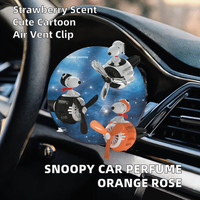 Diffuseur de parfum pour voiture Snoopy, en plastique, motif dessin animé mignon, parfum fraise moderne, décoration pour grille d'aération, 20ml, évaporation naturelle, accessoires
