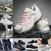 Déstockage en gros : Grande quantité de chaussures de sport de marque pour hommes, de style décontracté et de haute qualité, en promotion