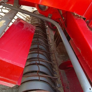 <span class=keywords><strong>Empacadora</strong></span> de Paja Cuadrada Usada <span class=keywords><strong>Massey</strong></span> <span class=keywords><strong>Ferguson</strong></span> 1840, Maquinaria Agrícola de Segunda Mano - Product Image 5