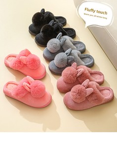 Chaussons en coton pour femmes et hommes avec <span class=keywords><strong>fourrure</strong></span>, semelle intérieure antidérapante en EVA et doublure en PVC – Prix de gros - Product Image 4