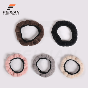 Housse de <span class=keywords><strong>volant</strong></span> en fausse <span class=keywords><strong>fourrure</strong></span> d'hiver 2024, sans anneau intérieur, universelle, adhérence automobile, approvisionnement direct d'usine - Product Image 4