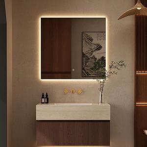 Ensemble de salle de bain mural moderne avec lavabo simple, meuble en <span class=keywords><strong>bois</strong></span> massif, idéal pour projets hôteliers, vasques et armoires <span class=keywords><strong>à</strong></span> <span class=keywords><strong>pharmacie</strong></span> inclus - Product Image 4