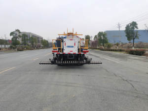 Camion Spargiasfalto Dongfeng 4x2 5m3 XLS603Y, Distributore di Bitume con Motore Weichai per <span class=keywords><strong>Pavimentazione</strong></span> <span class=keywords><strong>Stradale</strong></span> - Product Image 6