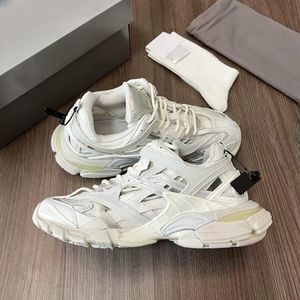 Chaussures de sport de luxe pour hommes, style chunky, de qualité supérieure, chaussures de créateur, chaussures de course Track 2 - Product Image 3