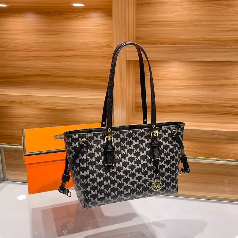 Women's bag Designer Large Capacity New Style Printed Handbag High Quality Renowned Designer Luxury Brand Tote Bag