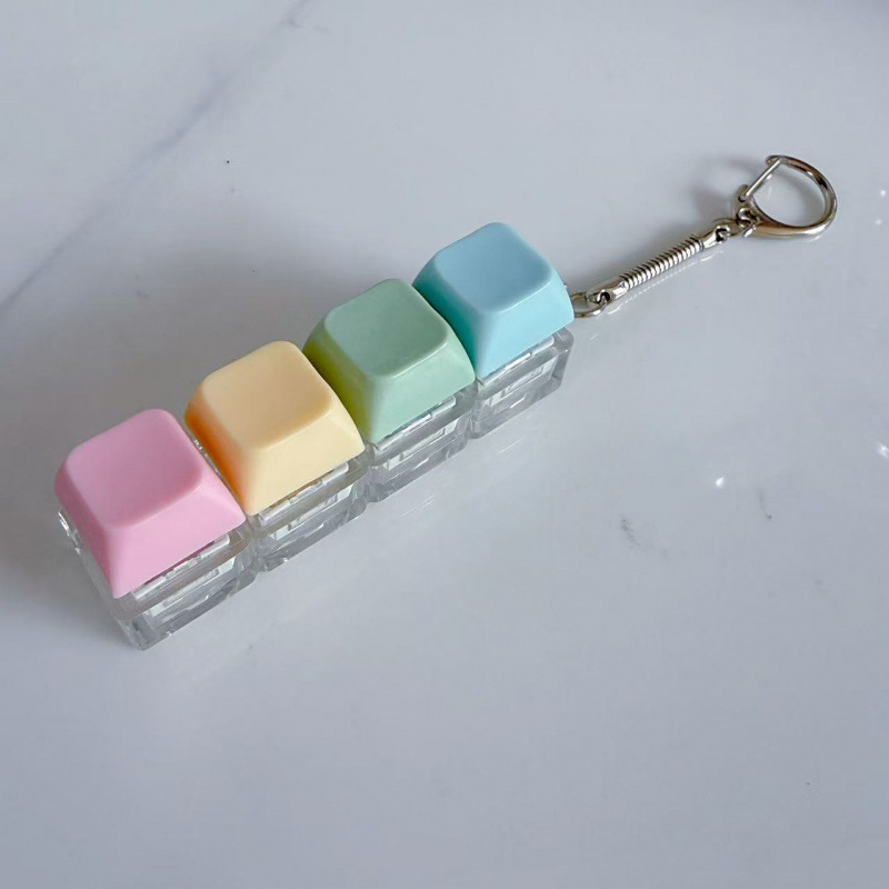 สี่สีหลัก: น้ำเงิน เขียว เหลือง ผง