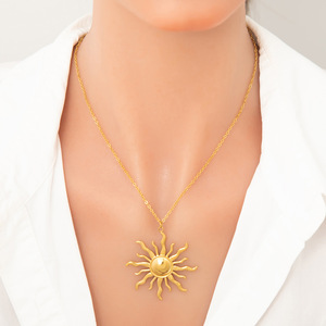 Collier Pendentif Soleil en Acier Inoxydable Plaqué Or 18K pour Femme, Chaîne de Clavicule, Bijou de Fête, Accessoire de Mode - Product Image 2