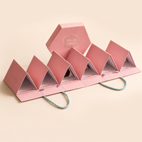 Boîte cadeau rigide pliable hexagonale de luxe avec impression sur papier d'art 157 g/m², pelliculage mat et logo en feuille à chaud pour un emballage haut de gamme