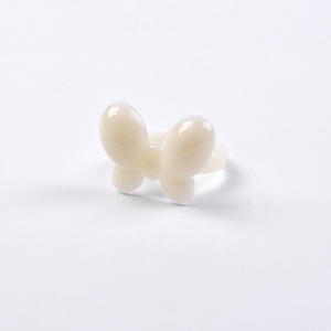 Nuancier d'échantillons de vernis à ongles et de gels de manucure en forme de papillon - Product Image 1