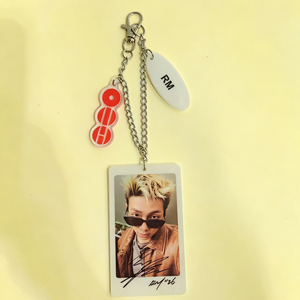 Portachiavi in acrilico KPOP V JUNGKOOK JIMIN RM Arirang World Tour, targhetta con nome alla moda JHOPE <span class=keywords><strong>JIN</strong></span> JIMIN, accessorio decorativo per borsa e chiavi - Product Image 6
