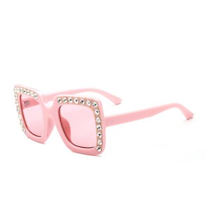 Occhiali da sole firmati per <span class=keywords><strong>bambini</strong></span> occhiali da sole per ragazze con strass protezione Uv 2022 rosa nero occhiali da sole per <span class=keywords><strong>bambini</strong></span> accessori estivi quadrati - Product Image 1
