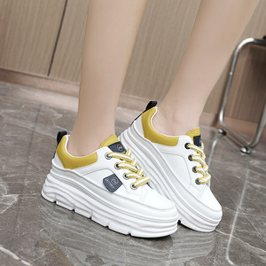 Mocassins Femme 2026 Printemps/Automne – Chaussures Décontractées Sportives à Semelle Épaisse pour Augmenter la Taille, Tige en PU Tendance, Idéales pour l'Été - Product Image 3