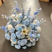 J-FB193 Großhandel Staubblau-Weiße Rosenblütenkugel Lilien-Rittersporn Seiden-Kunstblumenkugel Hochzeits-Tischdekoration